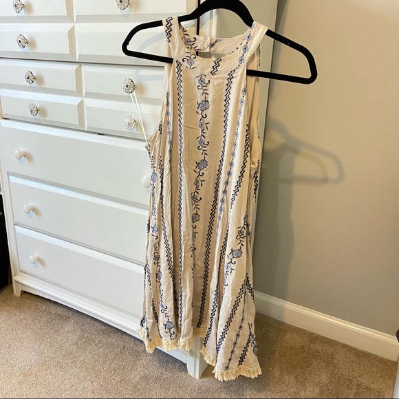 Altar’d State Floral Embroidered Dress - Picture 4 of 8